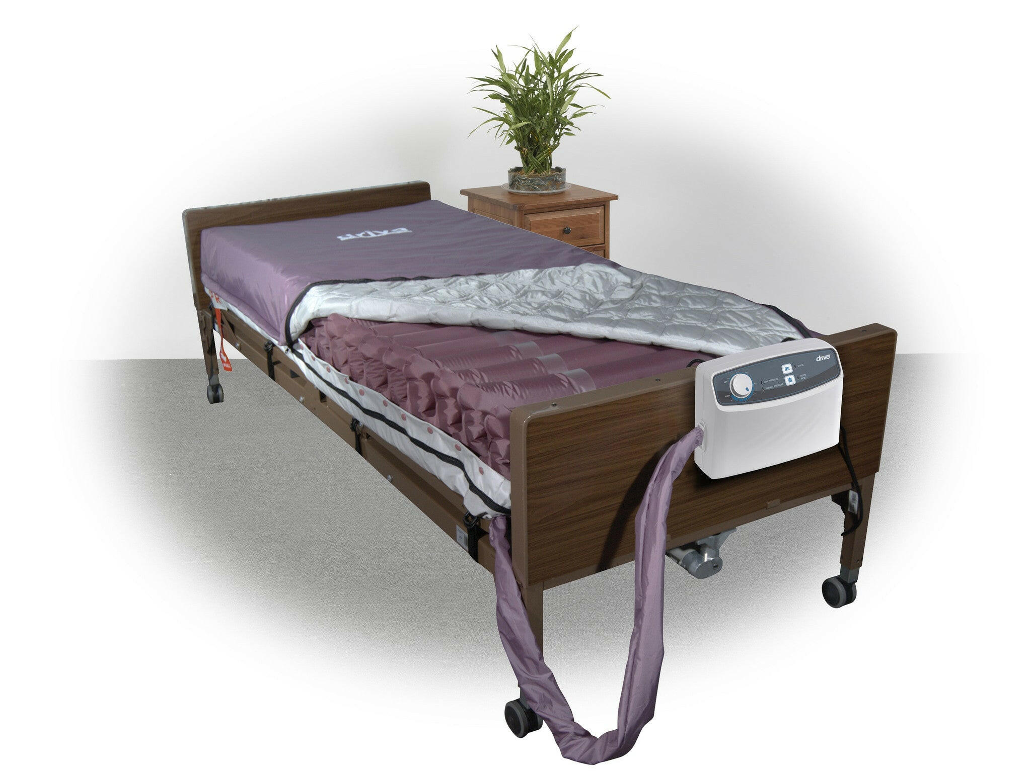 alt="Med Aire 8 inch Alternating Pressure and Low Air Loss Mattress"